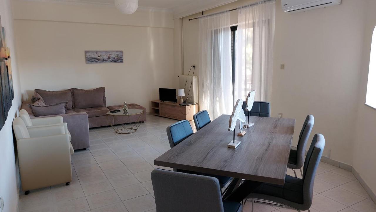 Dolphin 2 Apartamento Loútsa Exterior foto